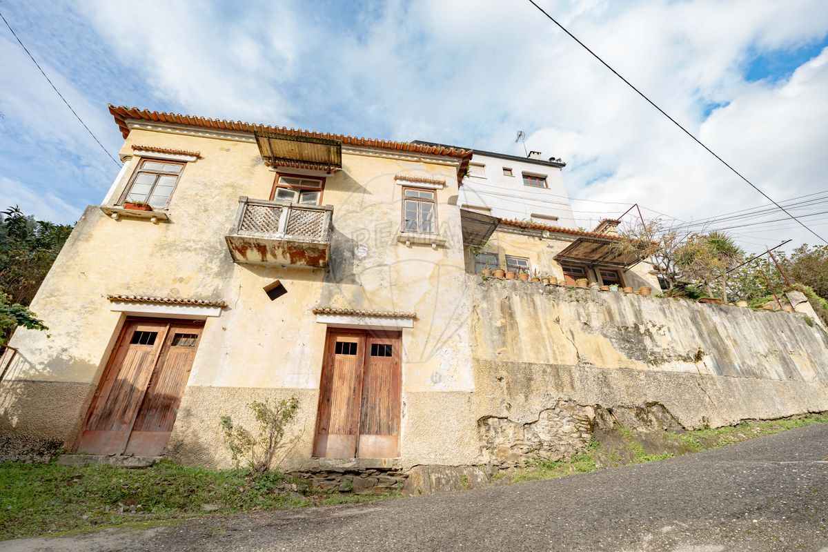 3 bedrooms House in Lorvao, Portugal No. 170228