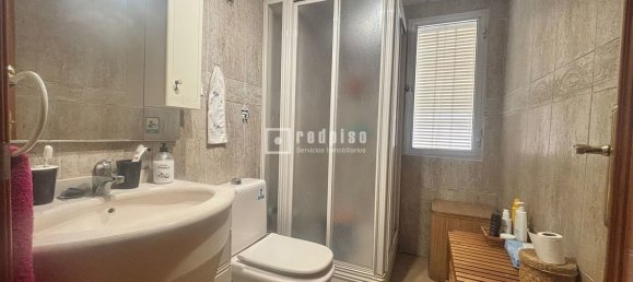 Квартира с 3 спальнями в Фуэнлабрада, Испания № 154740 12