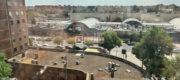 Квартира с 3 спальнями в Фуэнлабрада, Испания № 154740 18