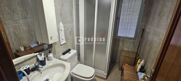 Квартира с 3 спальнями в Фуэнлабрада, Испания № 154740 11