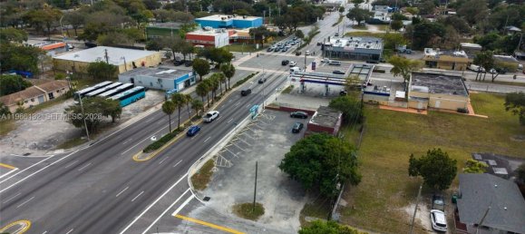 terreno en venta en Miami, Miami-Dade, Florida, USA № 615592 3