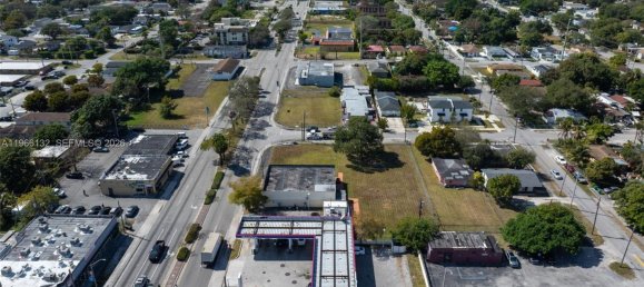 terreno en venta en Miami, Miami-Dade, Florida, USA № 615592 25