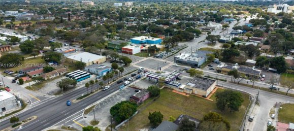 terreno en venta en Miami, Miami-Dade, Florida, USA № 615592 4