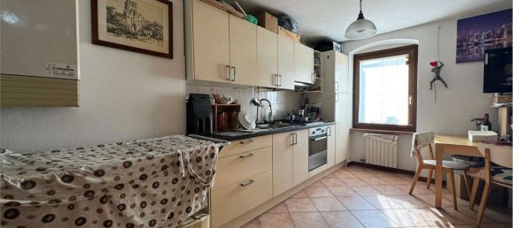 Estudio en Soave, Italy No. 276464 8