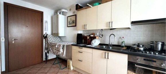 Estudio en Soave, Italy No. 276464 7