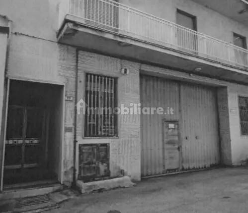 5 rooms Warehouse in Macerata, Italy No. 292418