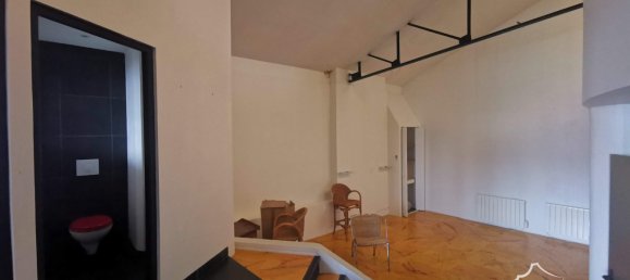 3غرفة بناية في Charleville-Mezieres, France رقم 70473 23