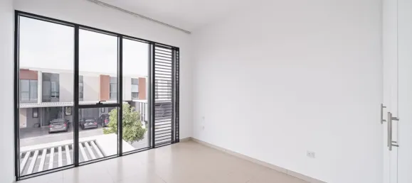 4 bedrooms Villa for sale in Dubai Land, Dubai, UAE № 108333 11