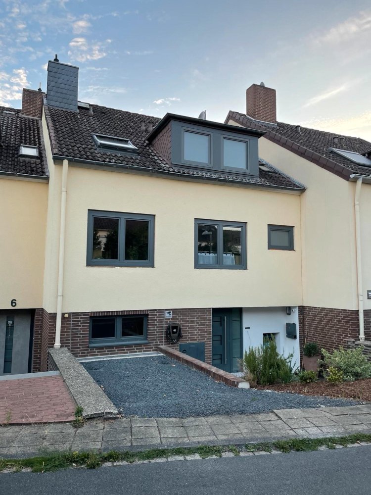 3 bedrooms Townhouse in Hanover, Germany No. 324522