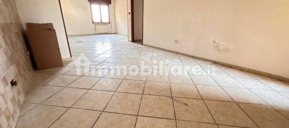 2 bedrooms Apartment in Curti, Italy No. 90852 8