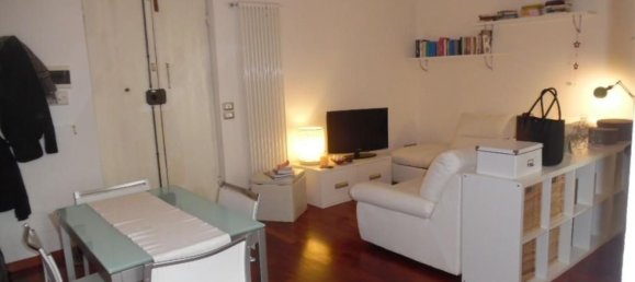 Apartamento de 2 habitaciónes en Pontedera, Italy No. 51187 4