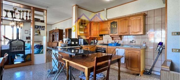 7-Zimmer Wohnung in Colonnella, Italy, Nr. 210213 16