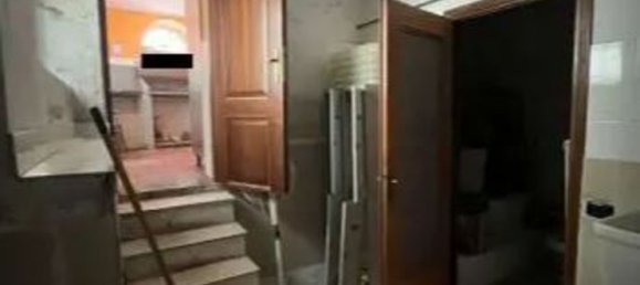 Propriété commerciale à Azzate, Italy 97m² No. 98221 4