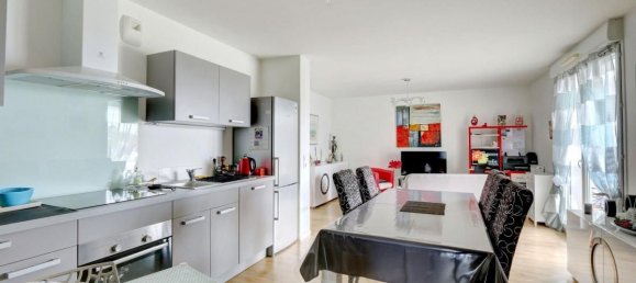 2 bedrooms Apartment in Joue-les-Tours, France No. 262872 6