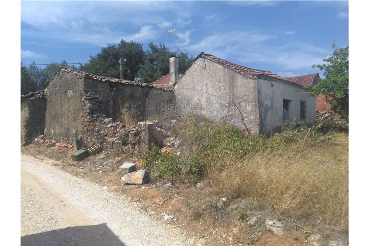 2 bedrooms House in Abiul, Portugal No. 27124