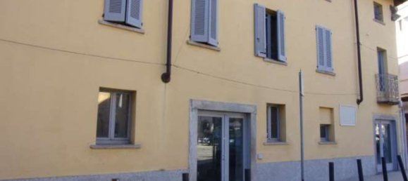 Квартира с 3 комнатами в Самарате, Италия № 334165 15