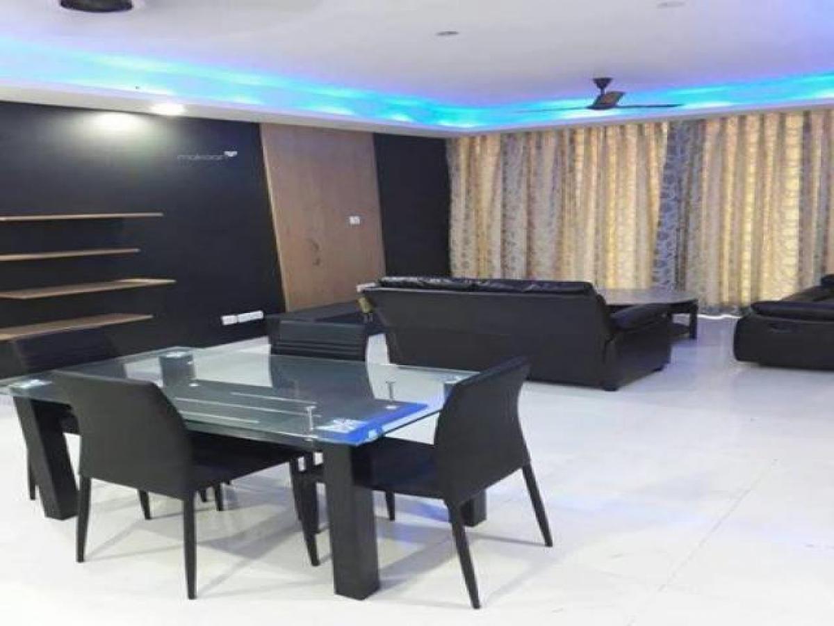 5 bedrooms House in Hyderabad, India No. 15825