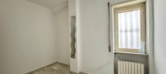 Квартира с 3 комнатами в Авеццано, Италия № 151222 10