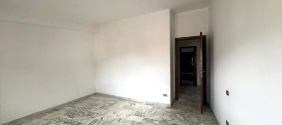 Квартира с 3 комнатами в Авеццано, Италия № 151222 8