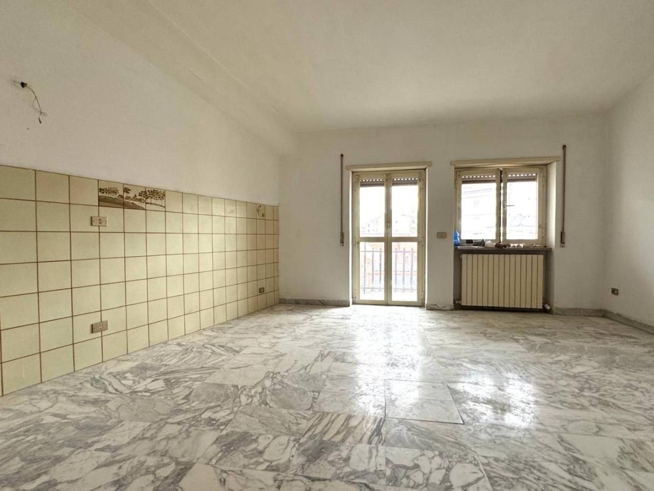 Квартира с 3 комнатами в Авеццано, Италия № 151222