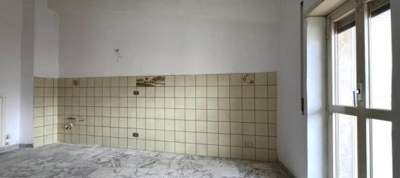 Квартира с 3 комнатами в Авеццано, Италия № 151222 2