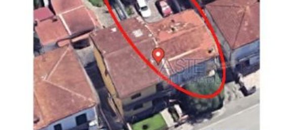 7 rooms Apartment in Pistoia, Italy No. 40764 6