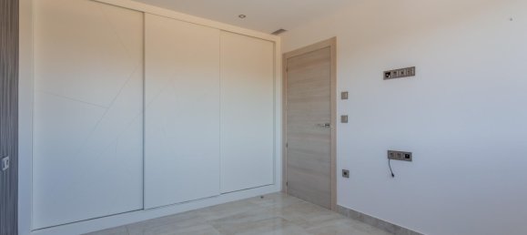 4 bedrooms House in Granada, Spain No. 166460 14