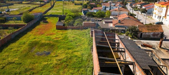 204m² Commercial property in Vieira de Leiria, Portugal No. 65797 43