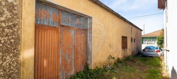 204m² Commercial property in Vieira de Leiria, Portugal No. 65797 29