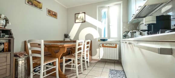 Квартира с 3 комнатами в Ези, Италия № 128842 2