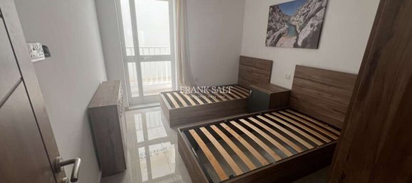 3 chambres Appartement à Fgura, Malta No. 8182 5