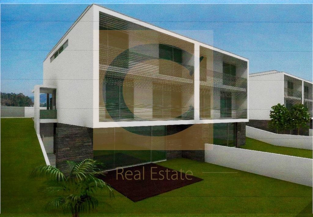 255m² Land in Trofa, Portugal No. 342401