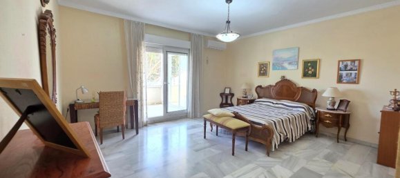 Apartamento de 3 dormitorios en Estepona, Spain No. 176203 8