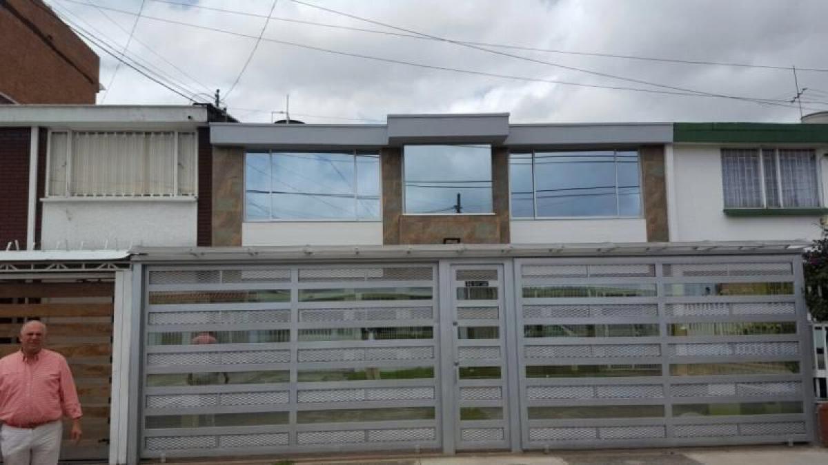 4 غرف نوم منزل في Bogota, Colombia رقم 10573