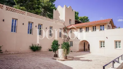 16 bedrooms House in Estivella, Spain No. 262465