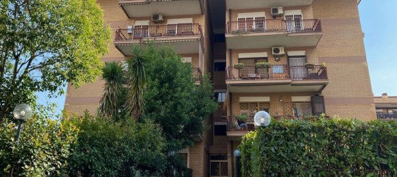 Studio in Rome, Italy No. 294013 4