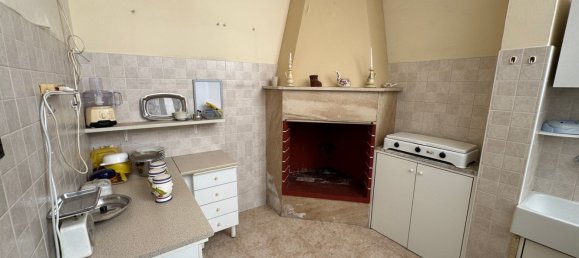 12-salle Maison à Sava, Italy No. 286872 20