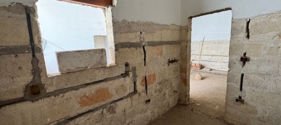 12-salle Maison à Sava, Italy No. 286872 40