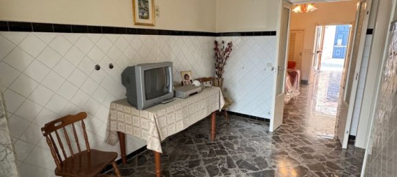 12-salle Maison à Sava, Italy No. 286872 9