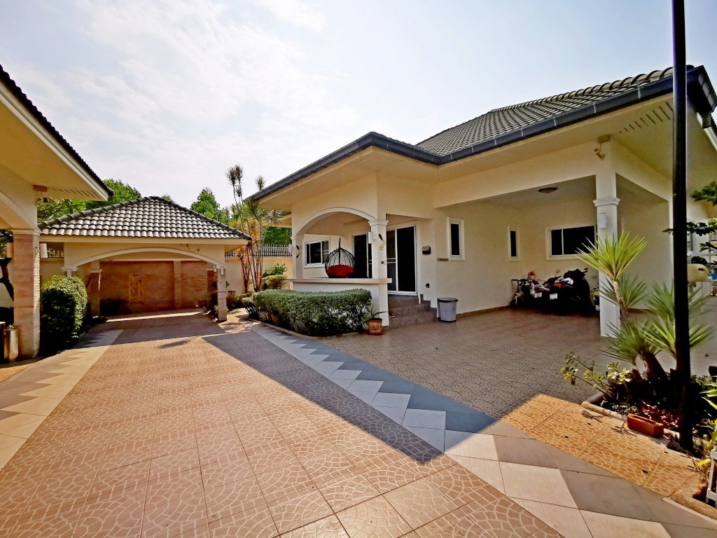 2 bedrooms Cafe / restaurant in Pattaya, Thailand No. 323