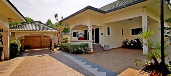 2 bedrooms Cafe / restaurant in Pattaya, Thailand No. 323 3