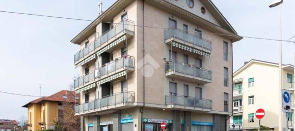 Apartamento de 2 dormitorios en Cirié, Italy No. 142040 2