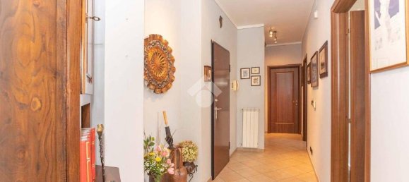 Apartamento de 2 dormitorios en Cirié, Italy No. 142040 4