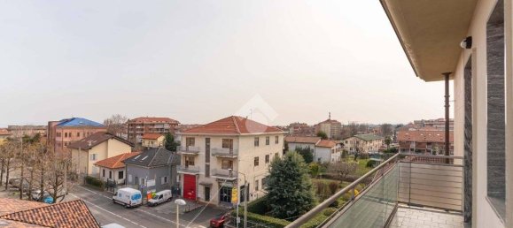 Apartamento de 2 dormitorios en Cirié, Italy No. 142040 18
