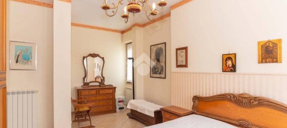Apartamento de 2 dormitorios en Cirié, Italy No. 142040 11