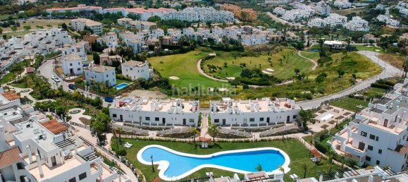 2 Schlafzimmer Penthouse in Estepona, Spain, Nr. 80155 11