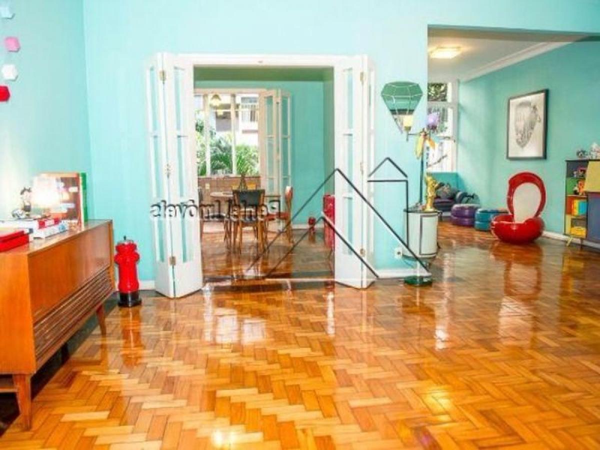 4 bedrooms Apartment in Rio de Janeiro, Brazil No. 504988