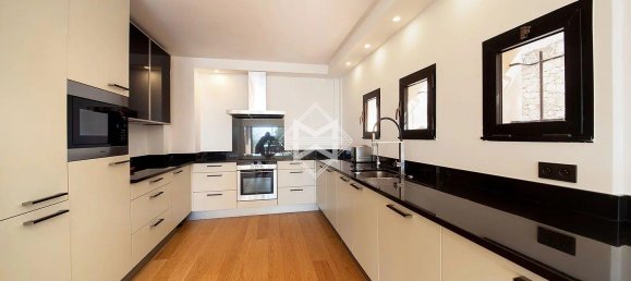 5 bedrooms Villa in Villefranche-sur-Mer, France No. 185484 4