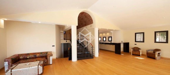 5 bedrooms Villa in Villefranche-sur-Mer, France No. 185484 2