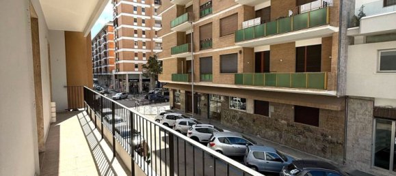 Квартира с 6 комнатами в Лечче, Италия № 34960 23